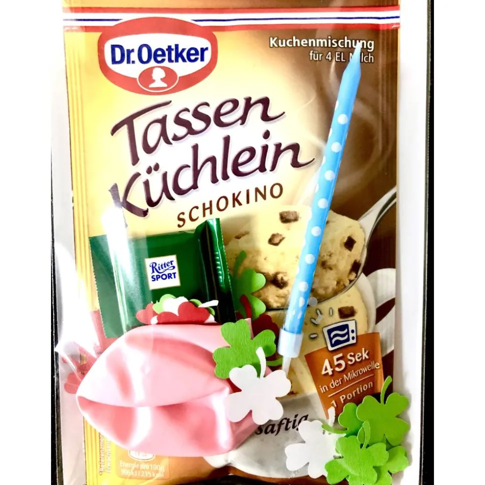Geburtstagsgeschenktüte, Kuchenmischung verpackt mit Kerze, Konfetti und Luftballon, Geburtstagsüberraschung