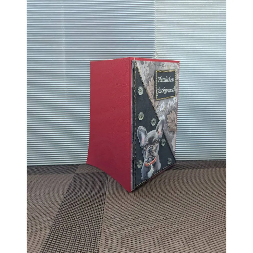 Geburtstagskarte für ein Frau mit einer kleinen Bulldogge