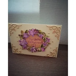 Geburtstagskarte für eine Frau mit lilafarbenen Blumen