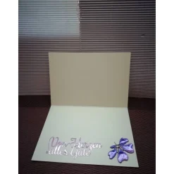 Geburtstagskarte für eine Frau mit lilafarbenen Blumen