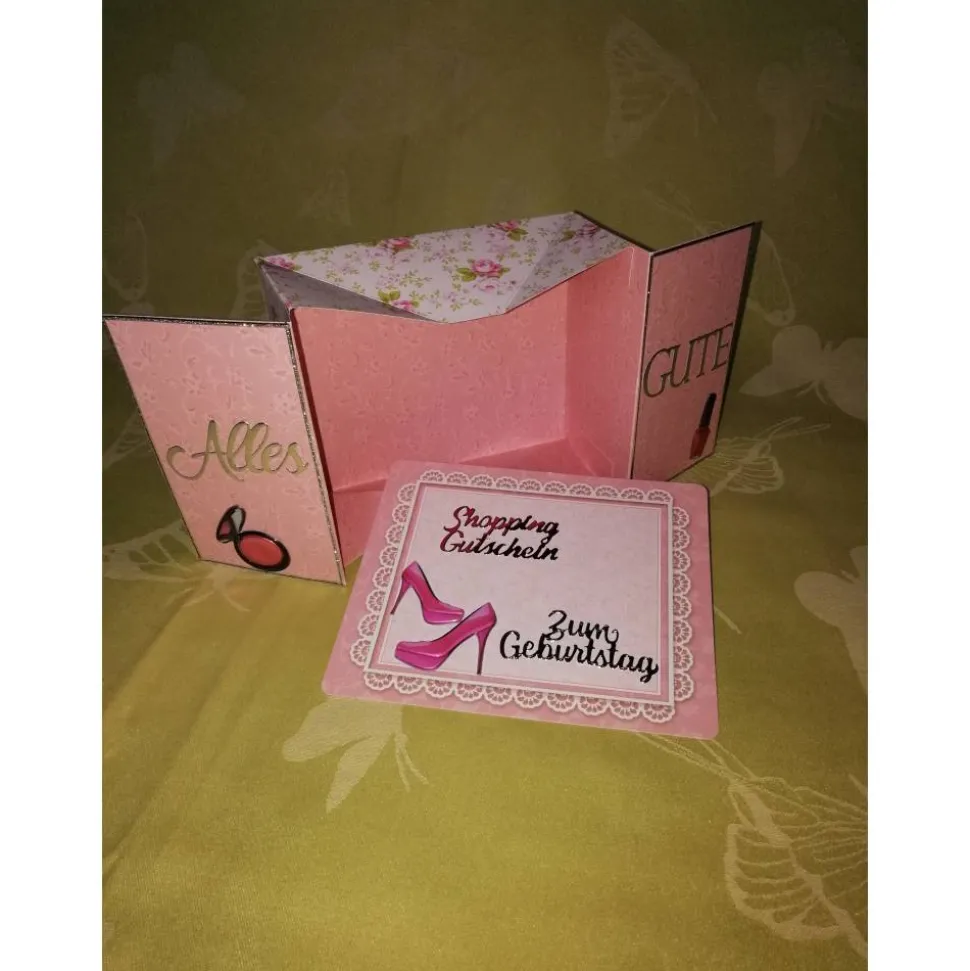 Geburtstagskarte für eine Frau, Mode, Gutschein, Pink