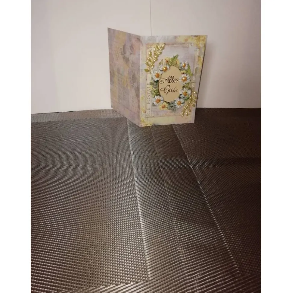 Geburtstagskarte für eine Frau, verspielt mit Blumen