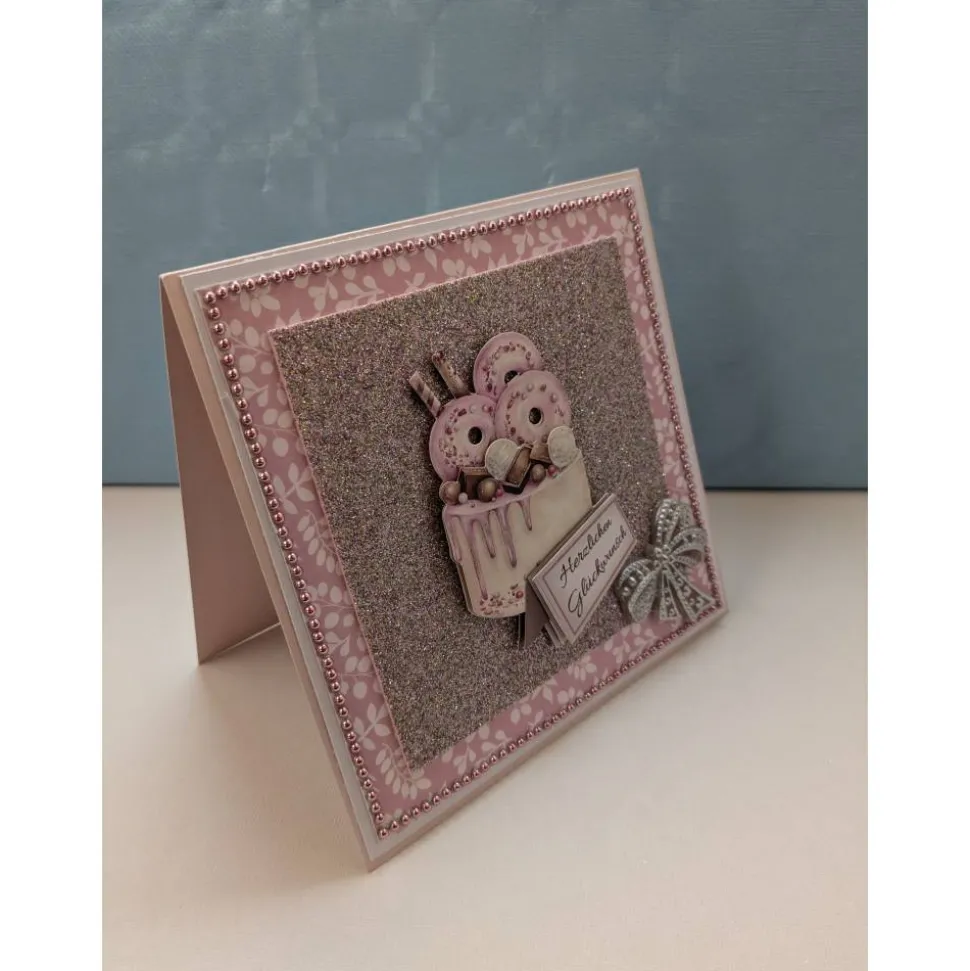 Geburtstagskarte für eine Frau in rosa mit Torte