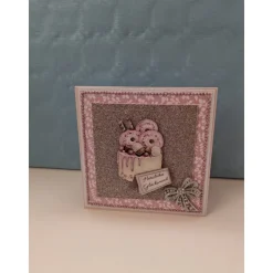 Geburtstagskarte für eine Frau in rosa mit Torte