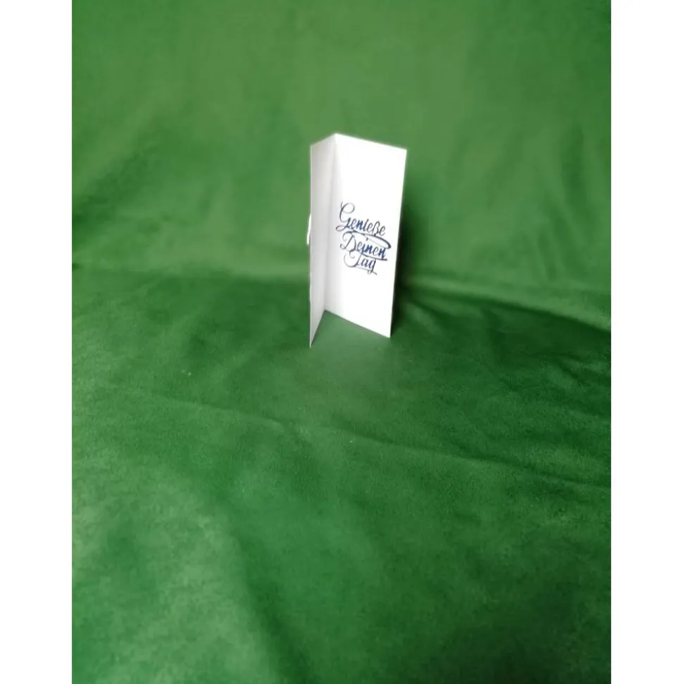 Geburtstagskarte für eine Frau in blautönen mit Blumen