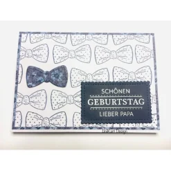Geburtstagskarte für PAPA mit Fliege und Grußtext in Weiß Handarbeit UniKat