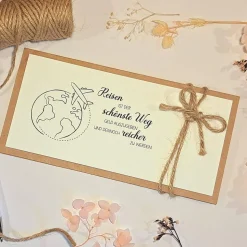 Geburtstagskarte für Reiseliebhaber – Geldgeschenk & Gutscheinverpackung mit Globus und Juteschleife