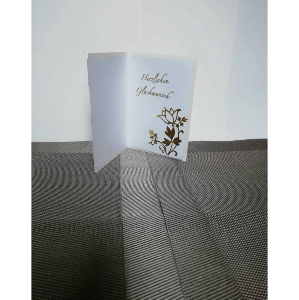 Geburtstagskarte in cremebraun mit einem Singvogel