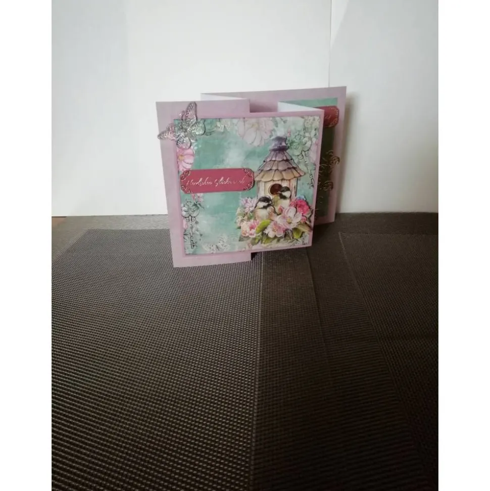 Geburtstagskarte in rose mit Blumen und Singvögeln