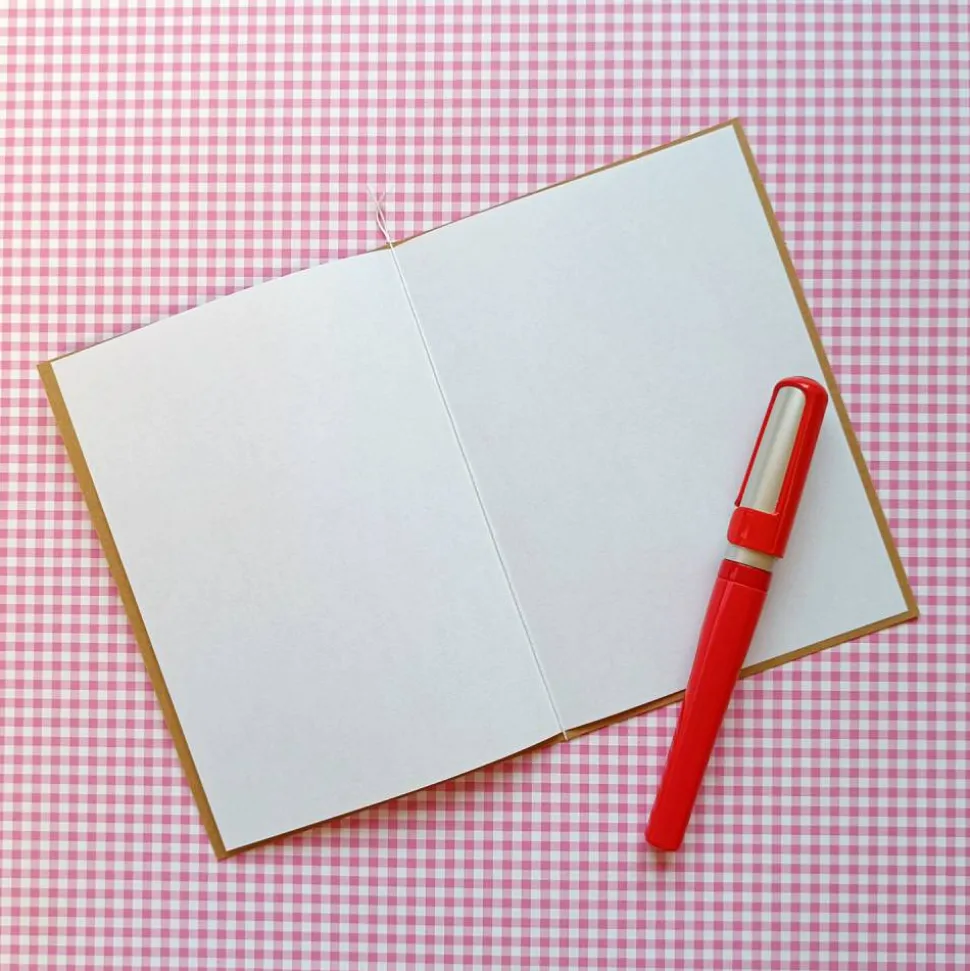 Geburtstagskarte Jubiläum mit Jahreszahl und aufgesticktem Blumenkranz mit Wunschtext