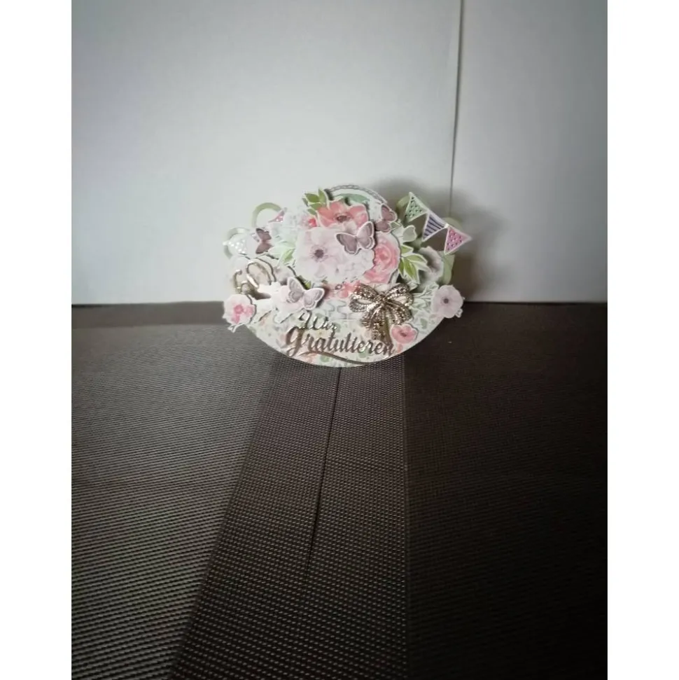 Geburtstagskarte zum 60 für eine Frau mit vielen kleinen Blumen