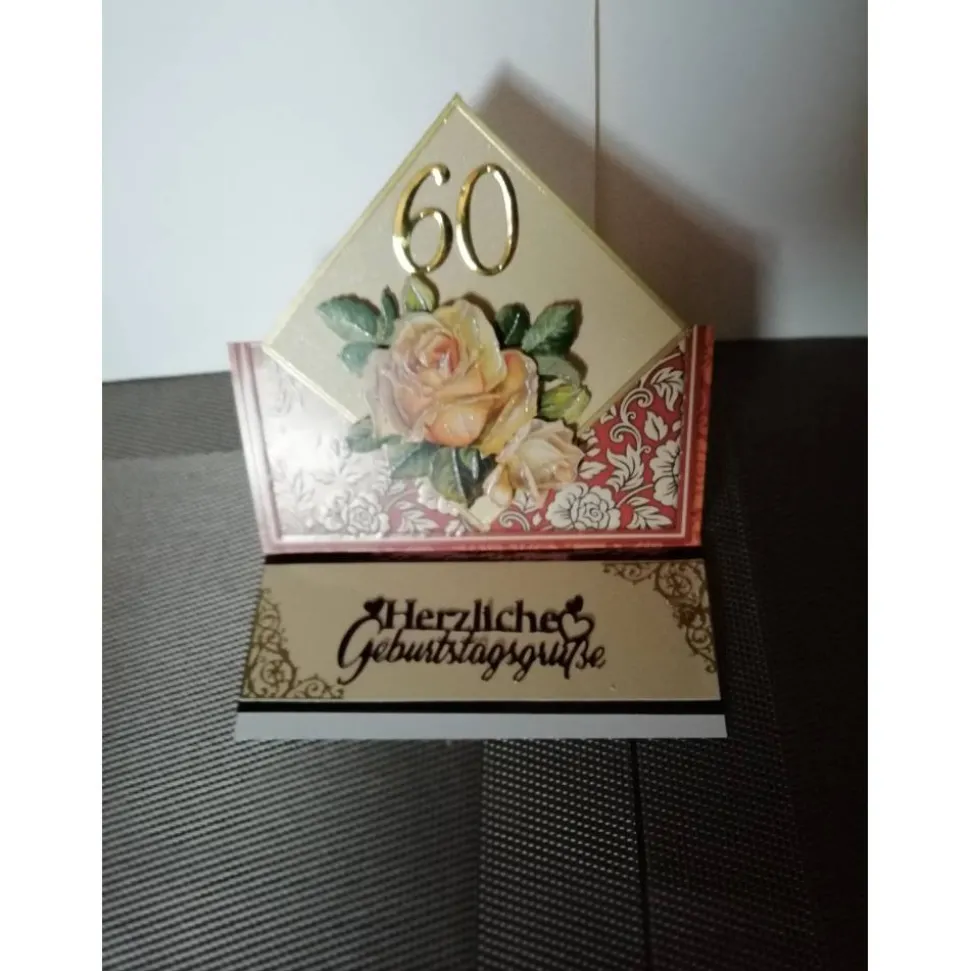 Geburtstagskarte zum 60 für eine Frau mit einer gelben Rose