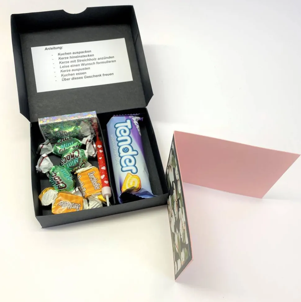 Geburtstagskuchen Bausatz – Handgemachte Geschenkverpackung 12x10x3 cm aus Tonkarton