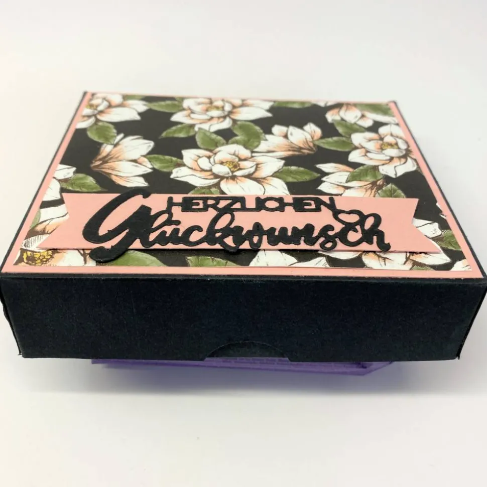 Geburtstagskuchen Bausatz – Handgemachte Geschenkverpackung 12x10x3 cm aus Tonkarton