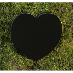 Gedenkstein Gravur Herz individueller Grabschmuck aus Marmor Grabdekoration mit Engelsflügel