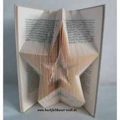 gefaltetes Buch "Stern", als Geschenk oder Dekoration zu Weihnachten / Weihnachtsgeschenk