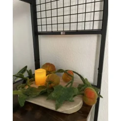 Gefilzte Kürbisranke mit runden Früchten – handgemachte Herbstdeko aus Wollfilz, ca. 124 cm lang