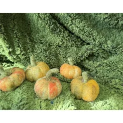 Gefilzte Kürbisse –  handgemachte Wollfilz-Deko in Herbstfarben, ca. 8–10 cm Durchmesser