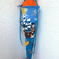 gefilzte Schultüte mit Piratenschiff und Seeräuber