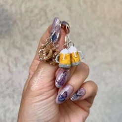 Gehäkelter Mini Bierkrug/Brezel (microcrochet)