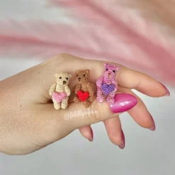 Gehäkelter Miniatur Amigurumi Teddybär - Geschenk zum Valentinstag oder Muttertag