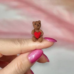 Gehäkelter Miniatur Amigurumi Teddybär - Geschenk zum Valentinstag oder Muttertag