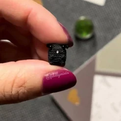 Gehäkelter Mops (microcrochet)