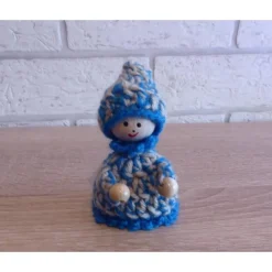 gehäkelter Wichtel - blau-beige (9 cm x 6 cm)