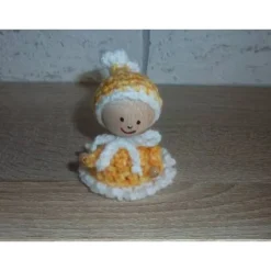 gehäkelter Wichtel - gelb-weiß (9 cm x 6 cm)