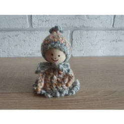 gehäkelter Wichtel - orange-grau (9 cm x 6 cm)