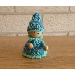 gehäkelter Wichtel - türkis-blau (9 cm x 6 cm)