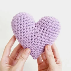 Gehäkeltes dekoratives Herz, Geschenke zum Muttertag