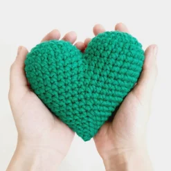Gehäkeltes dekoratives Herz, Geschenke zum Muttertag