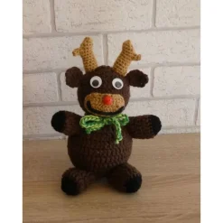 Gehäkeltes Rentier mit grüner Schleife