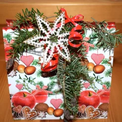 Geklöppelter Stern 2 weiß-gold – Handarbeit, 8 cm, filigraner Christbaumschmuck