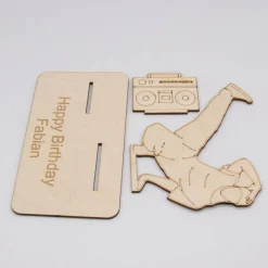 Geldgeschenk Breakdance - aus Holz personalisiert