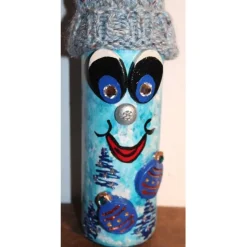 Geldgeschenk Dekofigur BLAUWICHTEL Weihnachtswichtel witzige Upcyclingfigur aus Weinflasche, gestrickte Accessoires