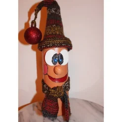Geldgeschenk Dekofigur MAXI Weihnachtswichtel witzige Upcyclingfigur aus einer Glasflasche, handgestrickte Accessoires