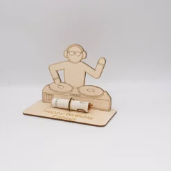 Geldgeschenk DJ - aus Holz personalisiert