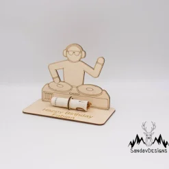Geldgeschenk DJ - aus Holz personalisiert