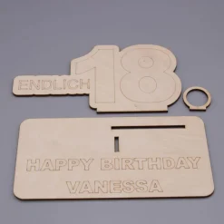 Geldgeschenk Endlich 18 - aus Holz personalisiert