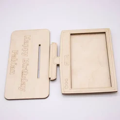 Geldgeschenk Fernseher - aus Holz personalisiert