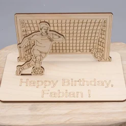 Geldgeschenk für Fussballfan - aus Holz personalisiert