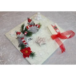 Geldgeschenk, Geldverpackung zu Weihnachten mit zwei lustigen Weihnachtsmäusen