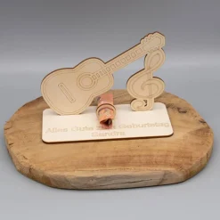 Geldgeschenk Gitarre - aus Holz personalisiert
