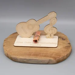 Geldgeschenk Gitarre - aus Holz personalisiert