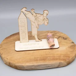 Geldgeschenk Karate - aus Holz personalisiert