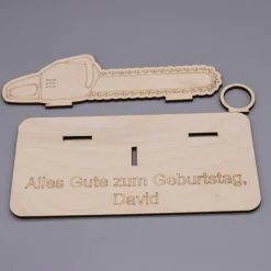Geldgeschenk Kettensäge - aus Holz personalisiert