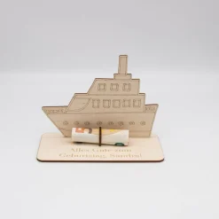 Geldgeschenk Kreuzfahrtschiff - aus Holz personalisiert