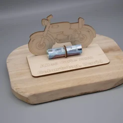 Geldgeschenk mit Moped - aus Holz personalisiert